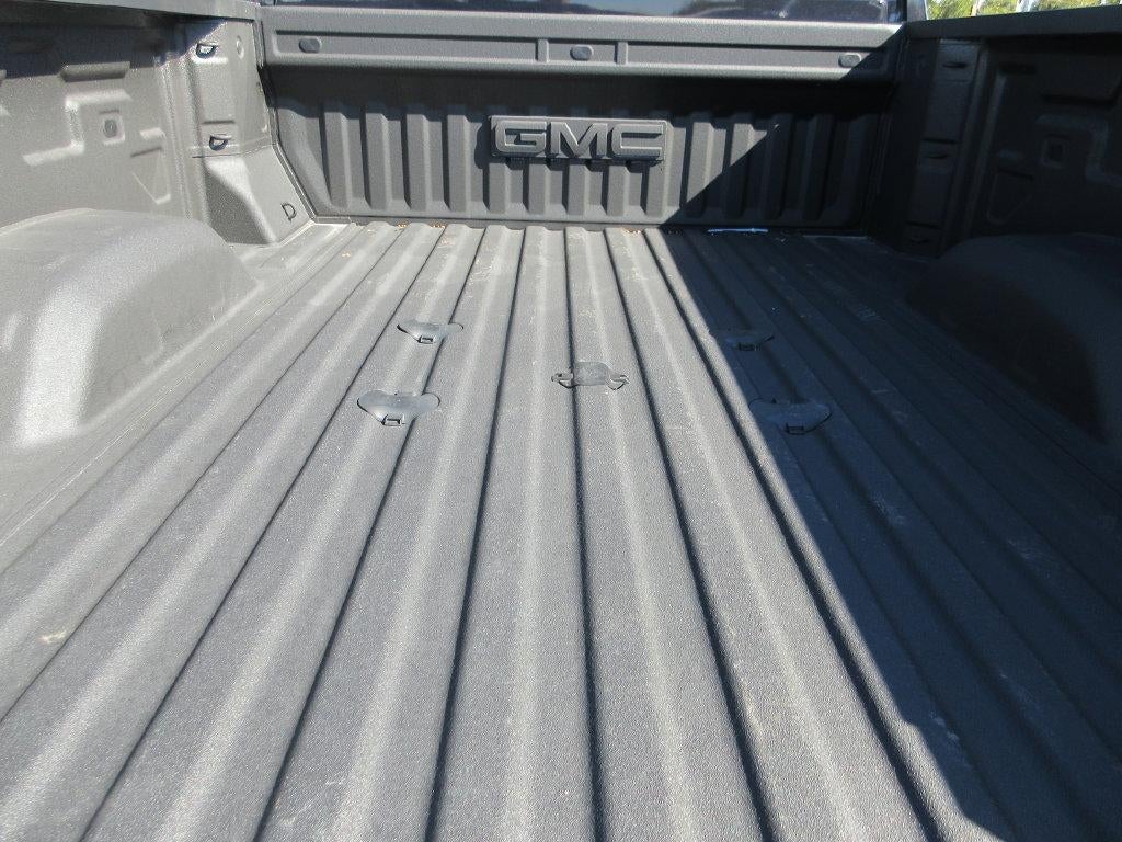 2025 GMC Sierra 2500HD SLT - Photo 8