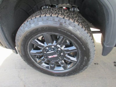 2025 GMC Sierra 2500 HD AT4