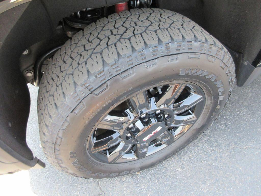 2025 GMC Sierra 2500 HD AT4