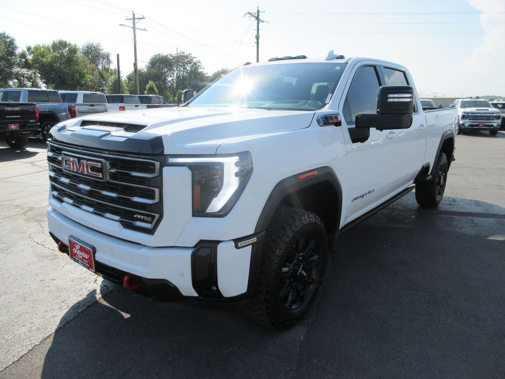 2025 GMC Sierra 2500 HD AT4