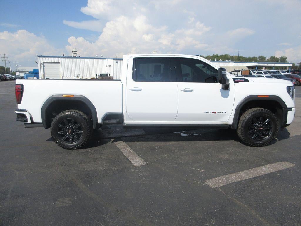 2025 GMC Sierra 2500 HD AT4