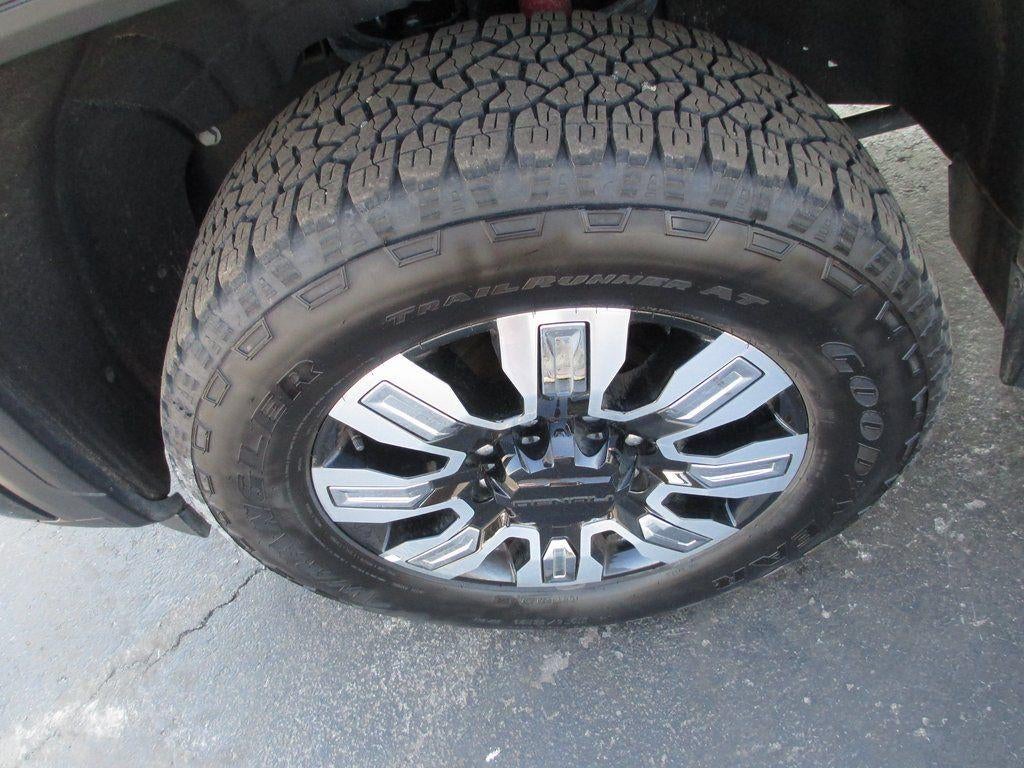 2025 GMC Sierra 2500 HD Denali