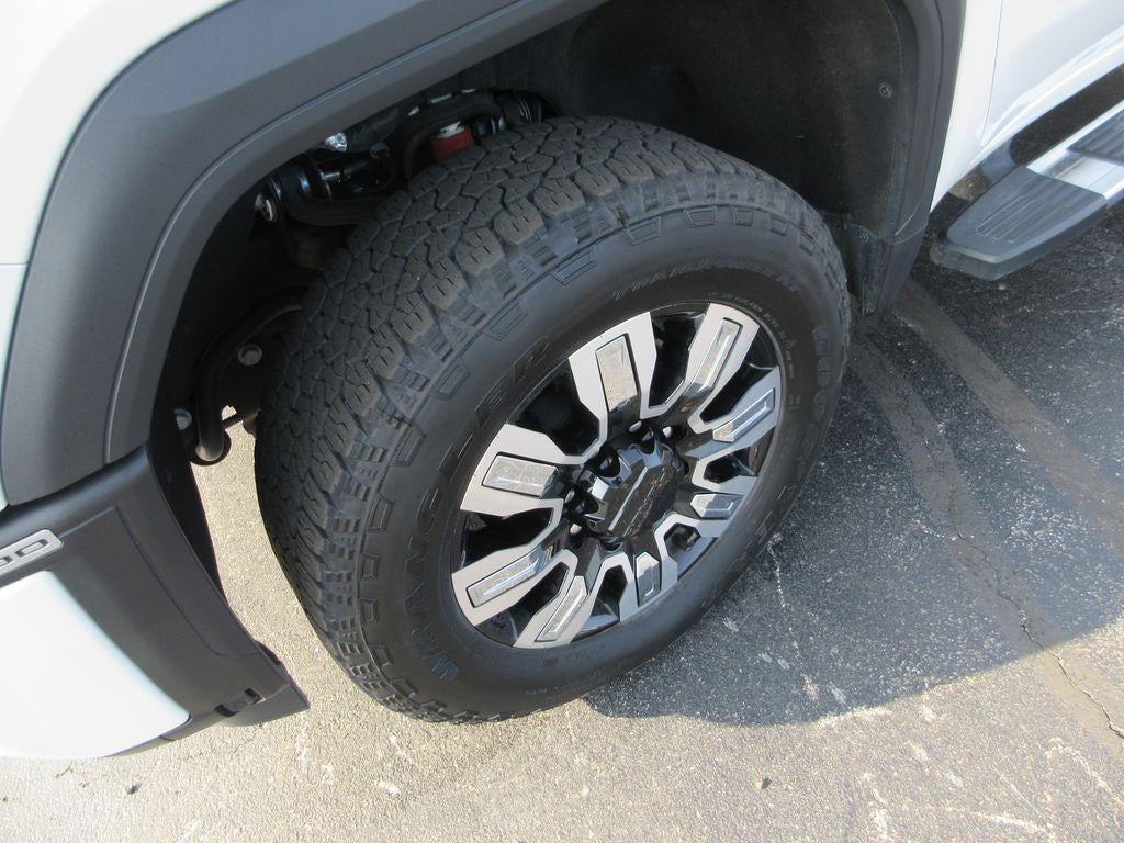 2025 GMC Sierra 2500 HD Denali