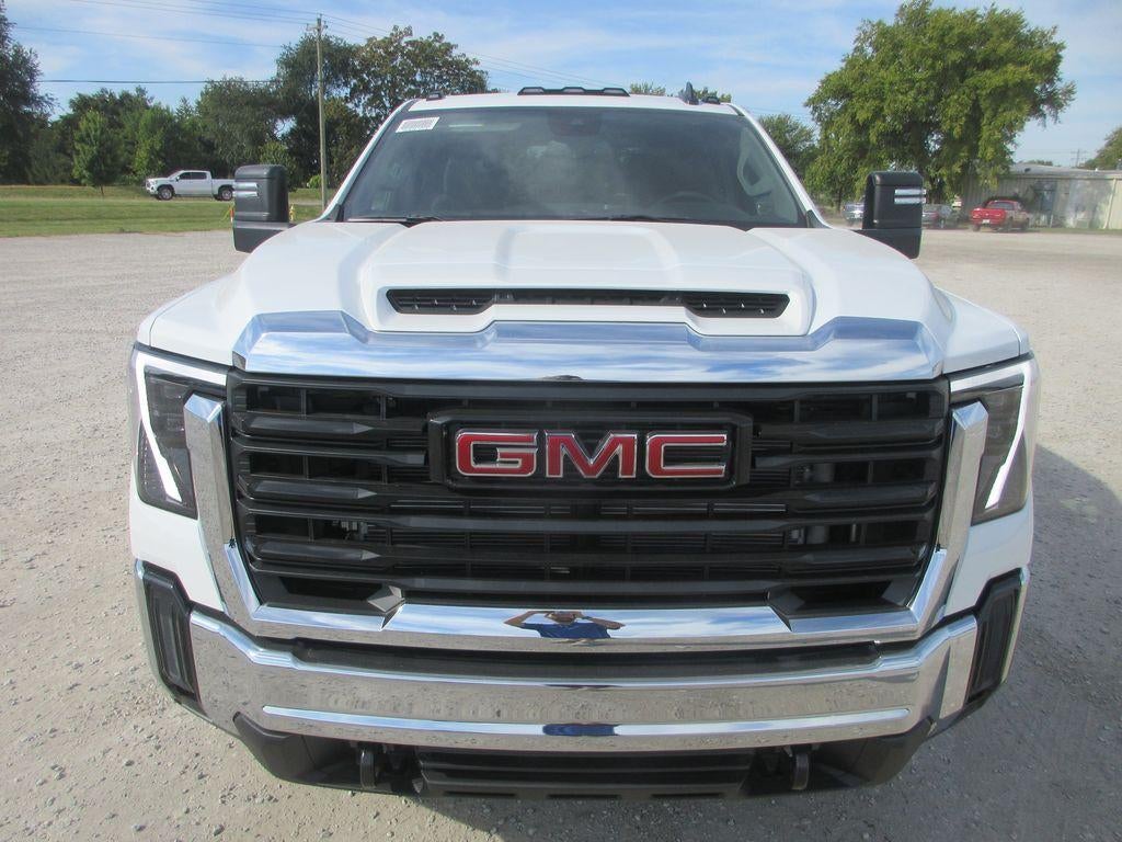 2026 GMC Sierra 3500HD Pro - Photo 11