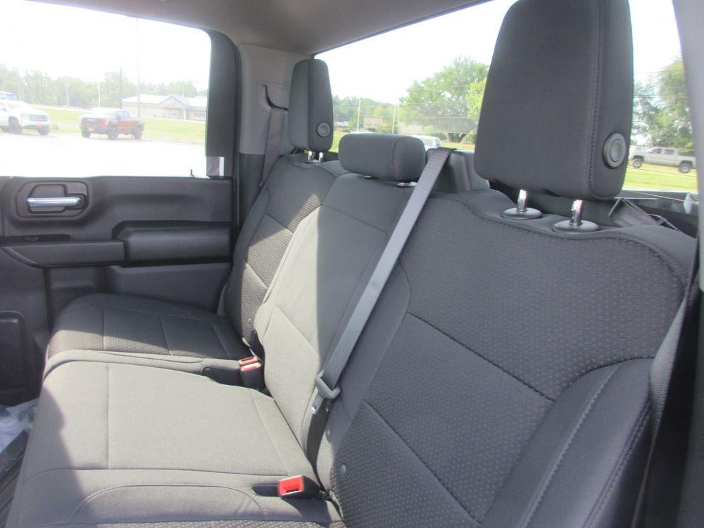2026 GMC Sierra 3500HD Pro - Photo 13