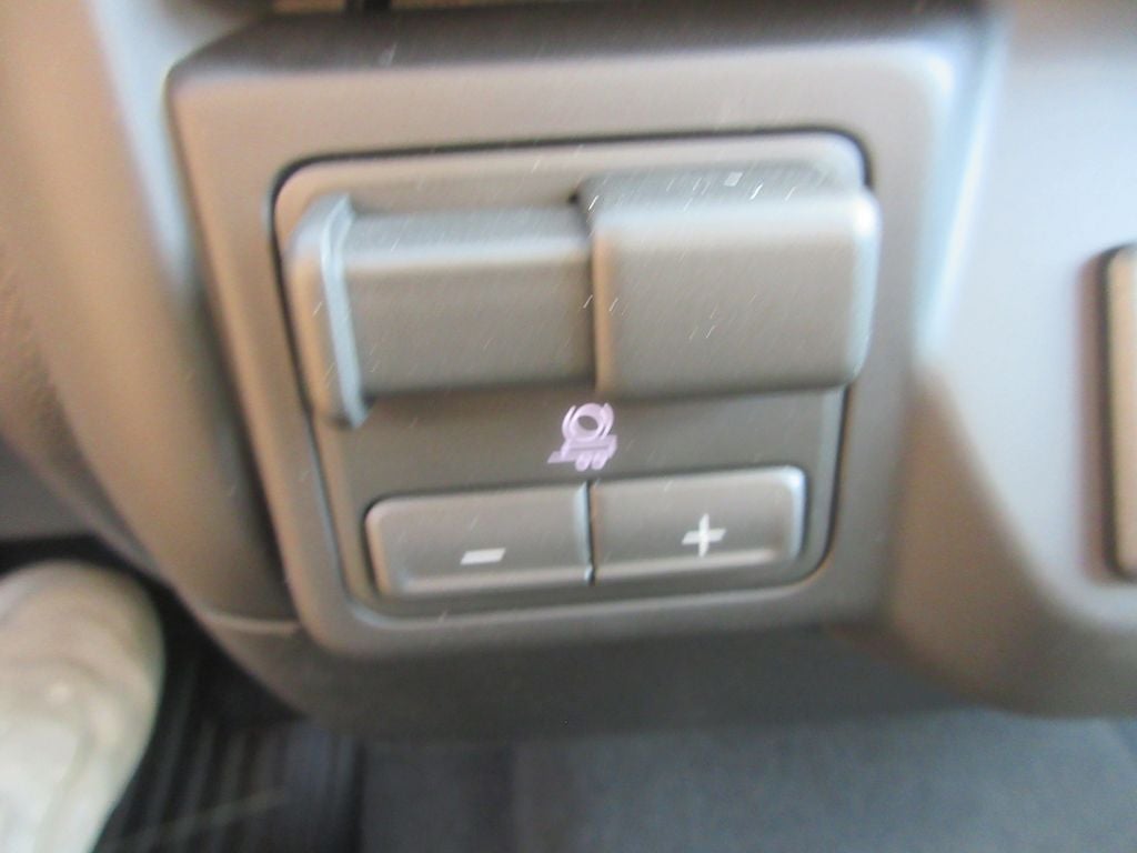 2026 GMC Sierra 3500HD Pro - Photo 18