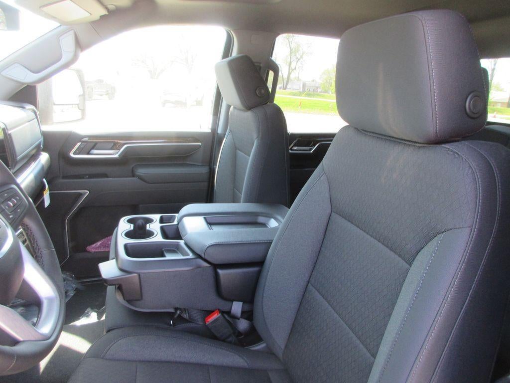 2026 GMC Sierra 3500 HD SLE