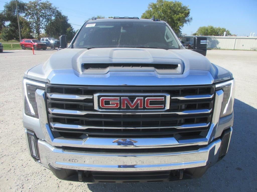 2026 GMC Sierra 3500HD SLE - Photo 11