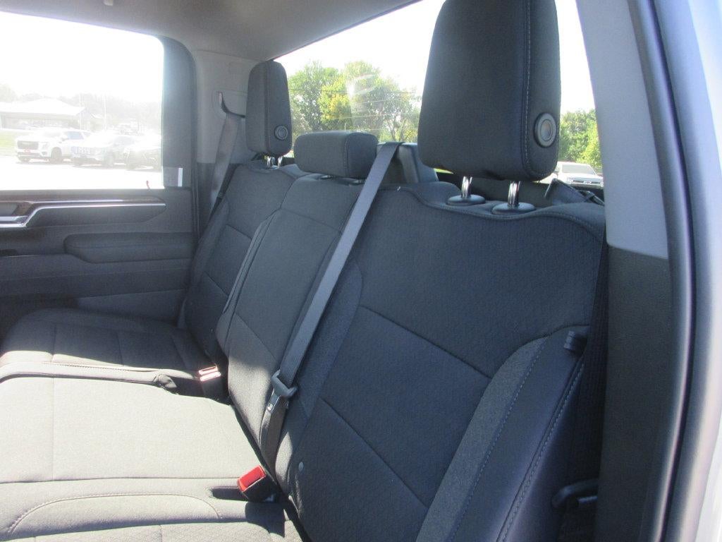 2026 GMC Sierra 3500HD SLE - Photo 13