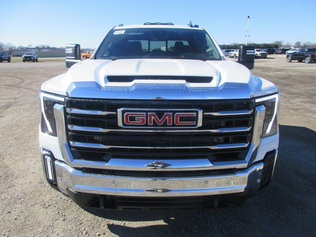 2026 GMC Sierra 3500 HD SLE
