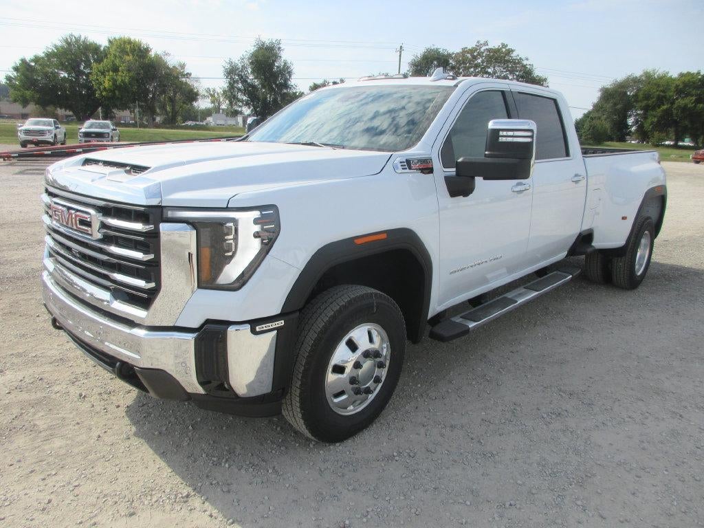 2026 GMC Sierra 3500HD SLT - Photo 11