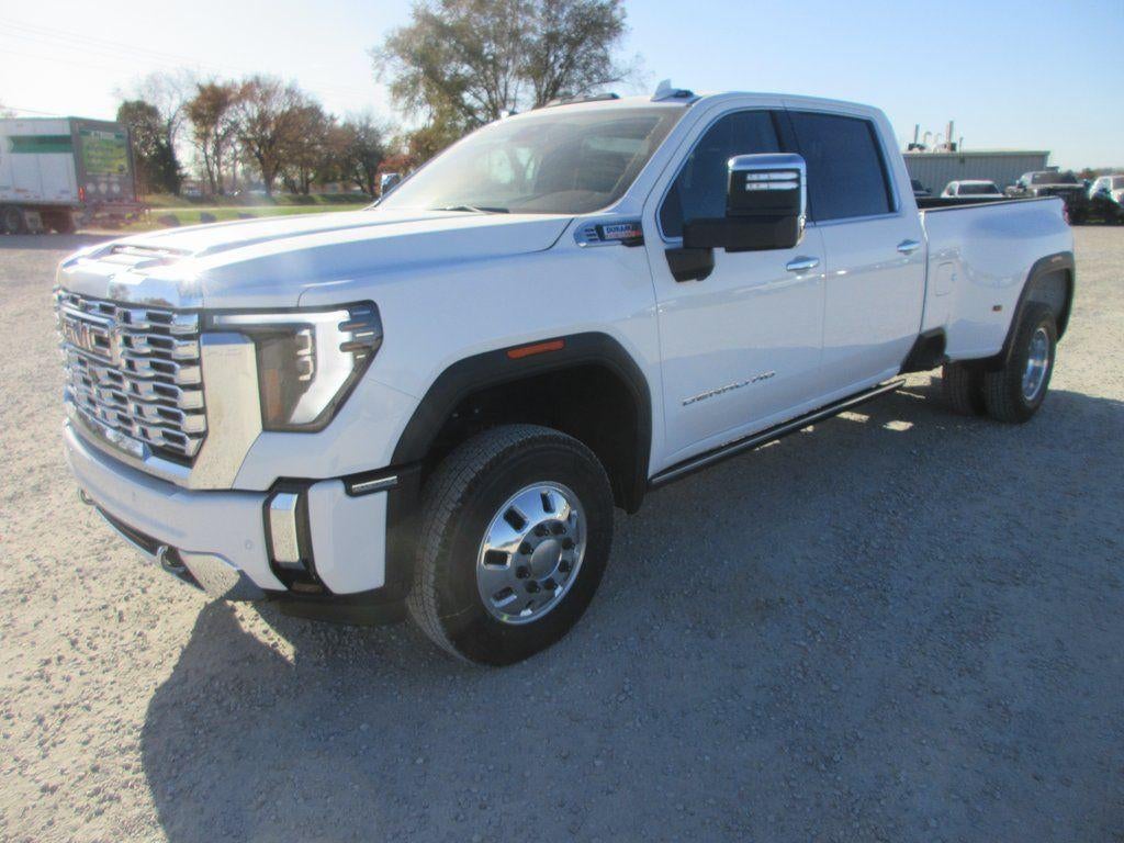2026 GMC Sierra 3500 HD Denali DRW