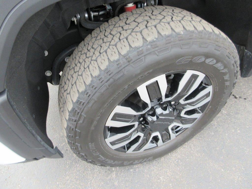 2026 GMC Sierra 2500HD Denali Ultimate - Photo 14