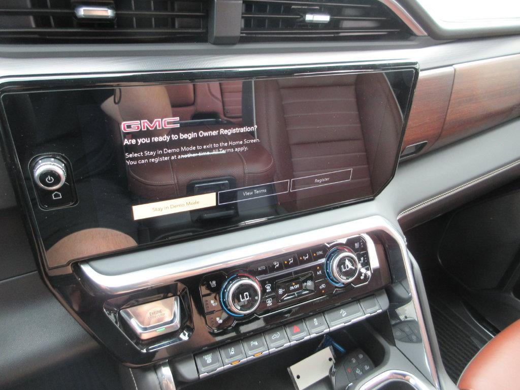 2026 GMC Sierra 2500HD Denali Ultimate - Photo 32