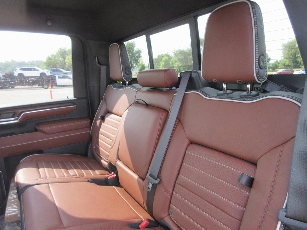 2026 GMC Sierra 3500 HD Denali Ultimate DRW