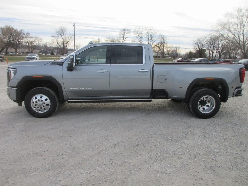 2026 GMC Sierra 3500 HD Denali Ultimate DRW