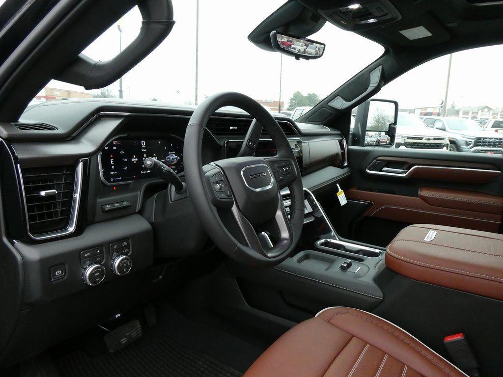 2026 GMC Sierra 3500 HD Denali Ultimate DRW