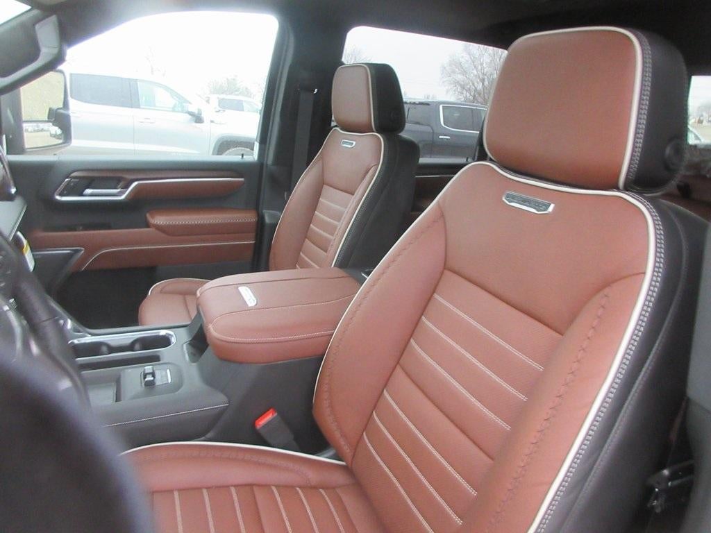 2026 GMC Sierra 3500 HD Denali Ultimate DRW