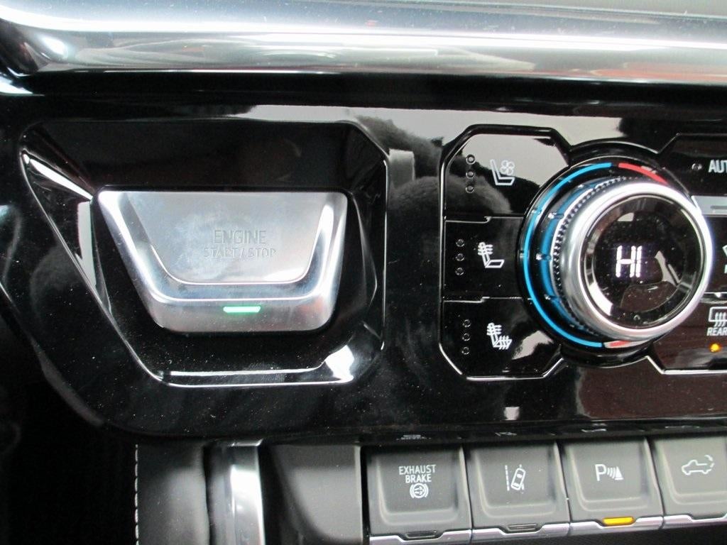 2026 GMC Sierra 3500 HD Denali Ultimate DRW