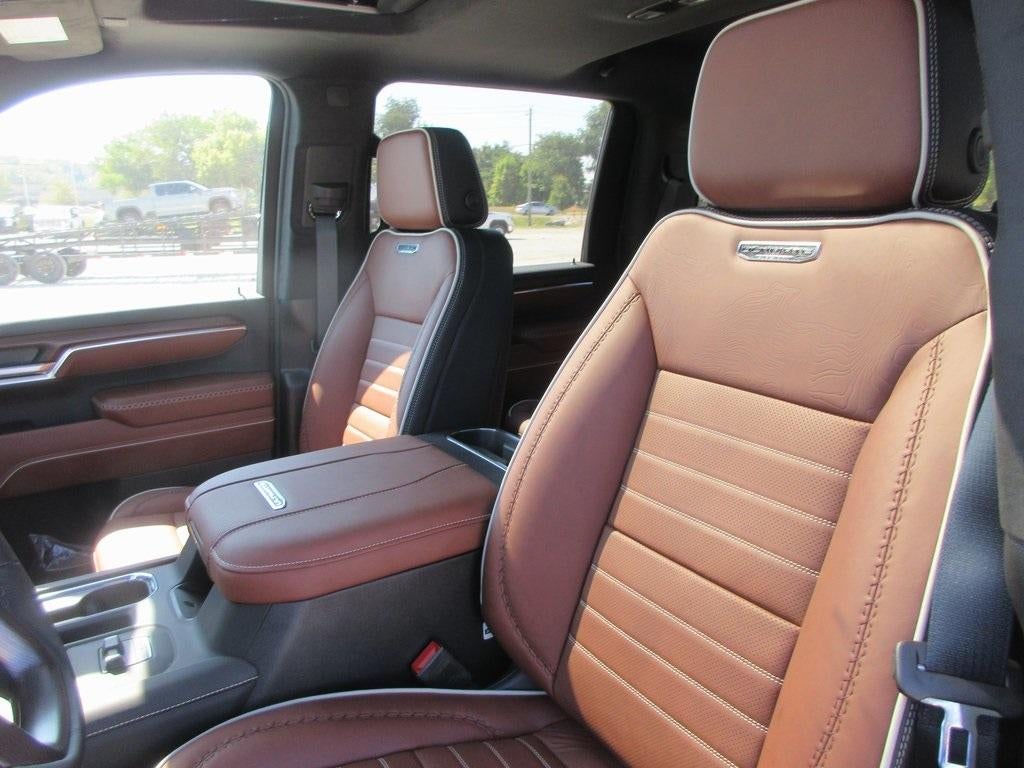 2026 GMC Sierra 3500 HD Denali Ultimate DRW