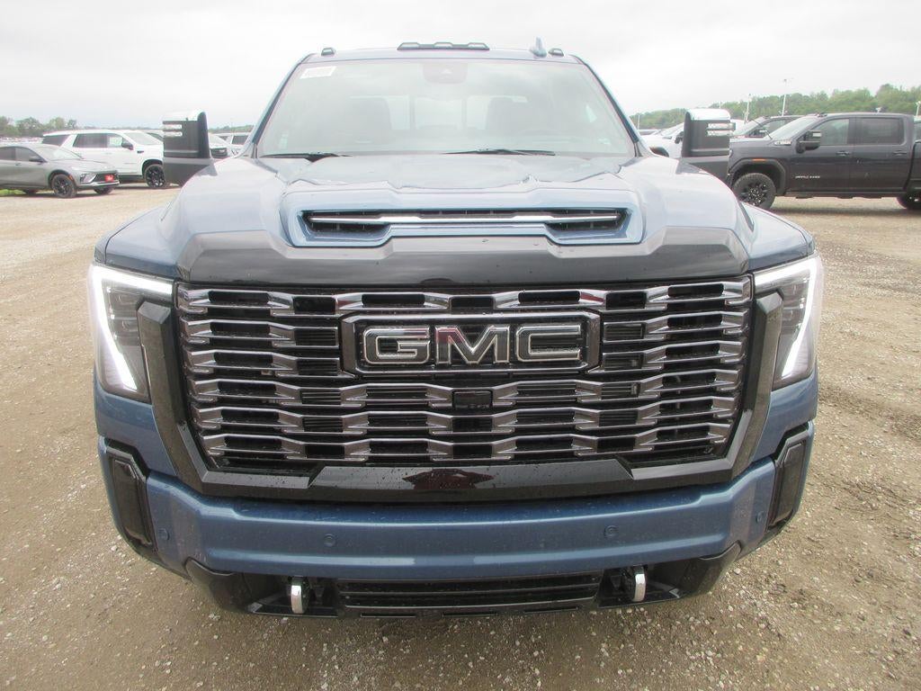 2026 GMC Sierra 3500 HD Denali Ultimate DRW