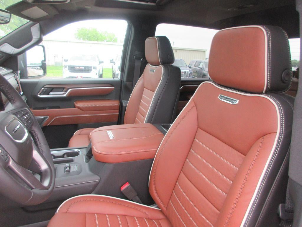 2026 GMC Sierra 3500 HD Denali Ultimate DRW