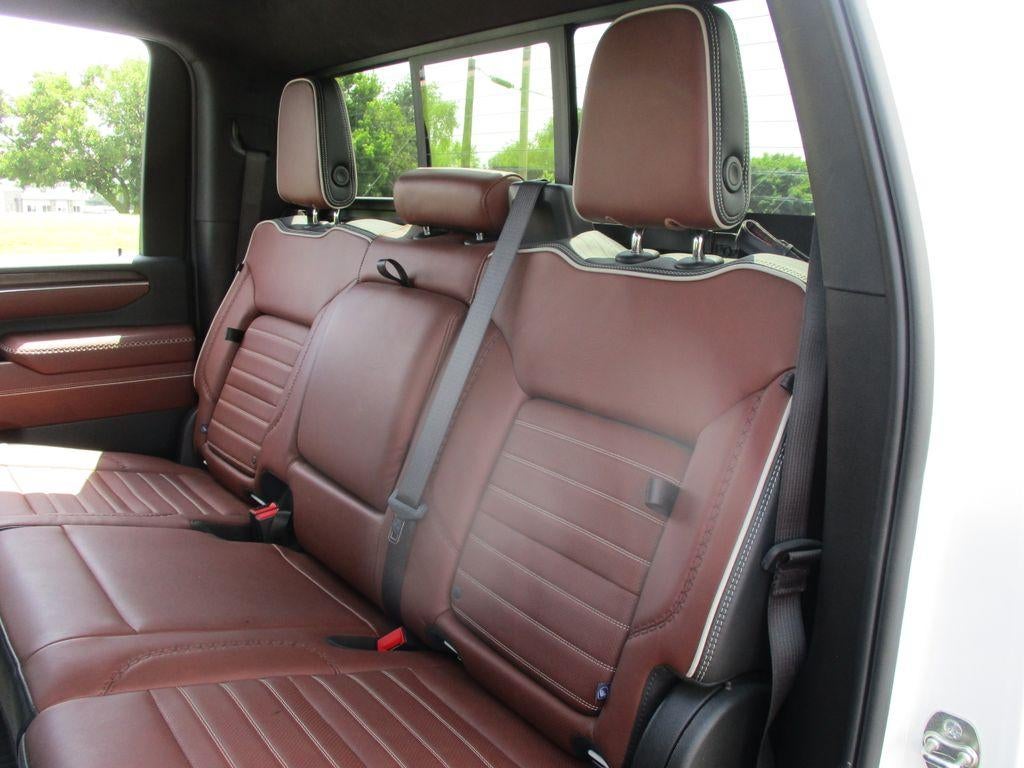 2025 GMC Sierra 3500 HD Denali Ultimate