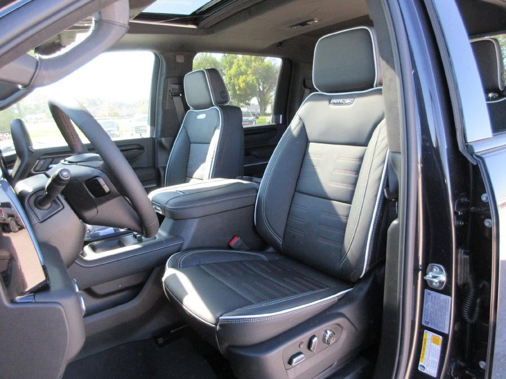 2026 GMC Sierra 2500HD AT4X - Photo 10