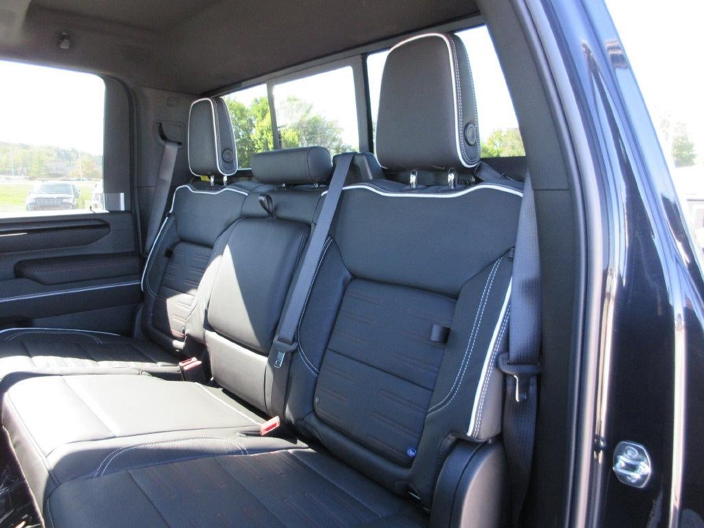 2026 GMC Sierra 2500HD AT4X - Photo 11