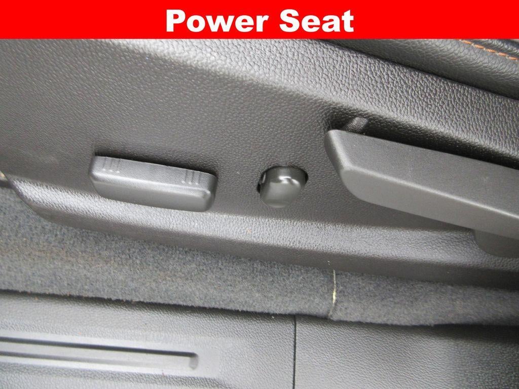 2021 GMC Canyon 4WD AT4 w/Leather