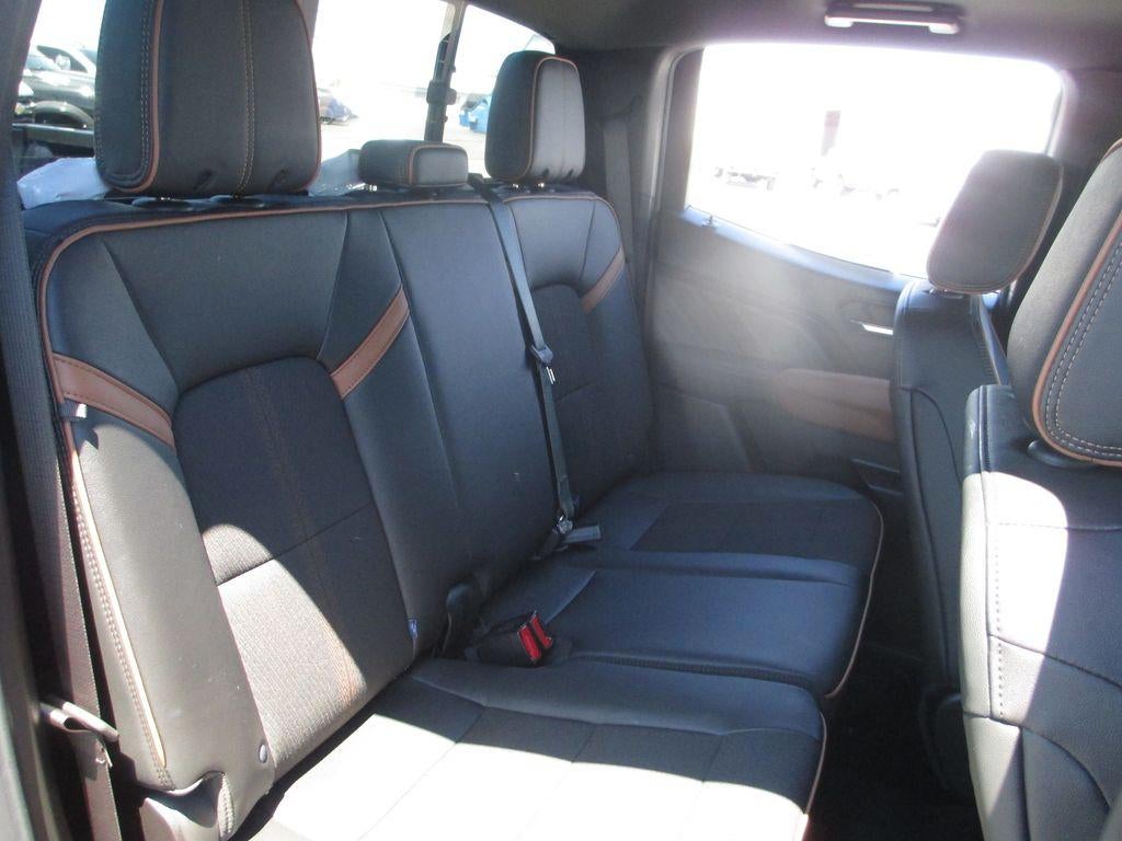2025 GMC Canyon AT4