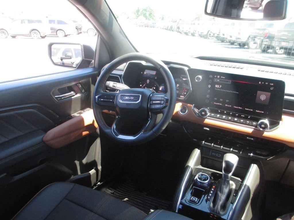 2025 GMC Canyon AT4