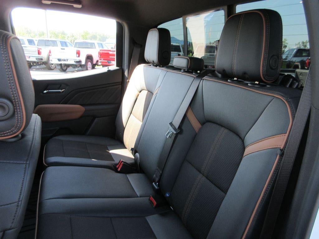 2024 GMC Canyon AT4