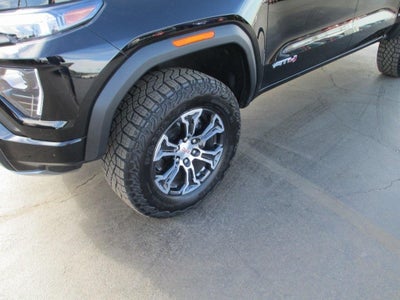 2024 GMC Canyon AT4