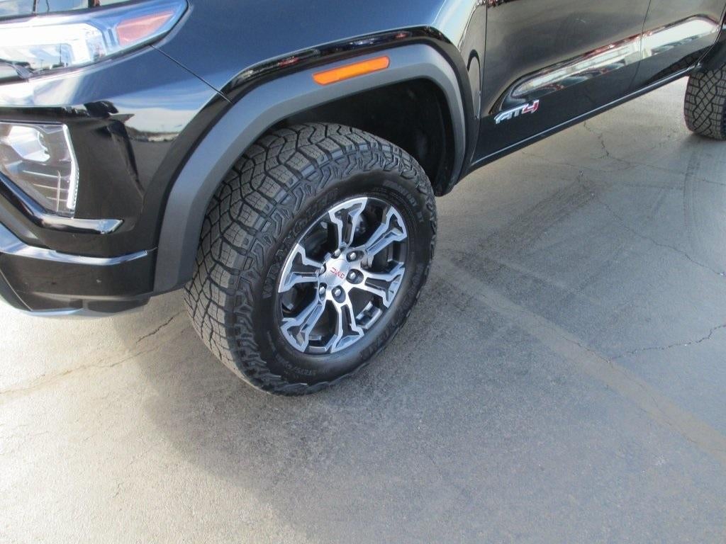 2024 GMC Canyon AT4