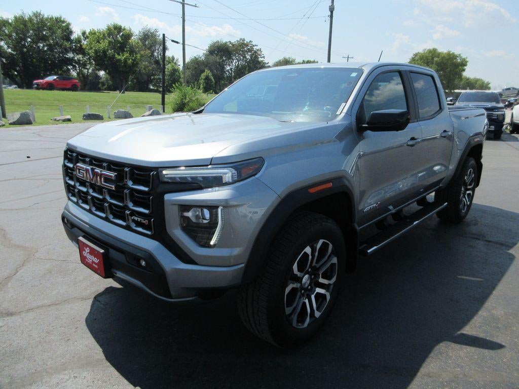 2023 GMC Canyon 4WD AT4