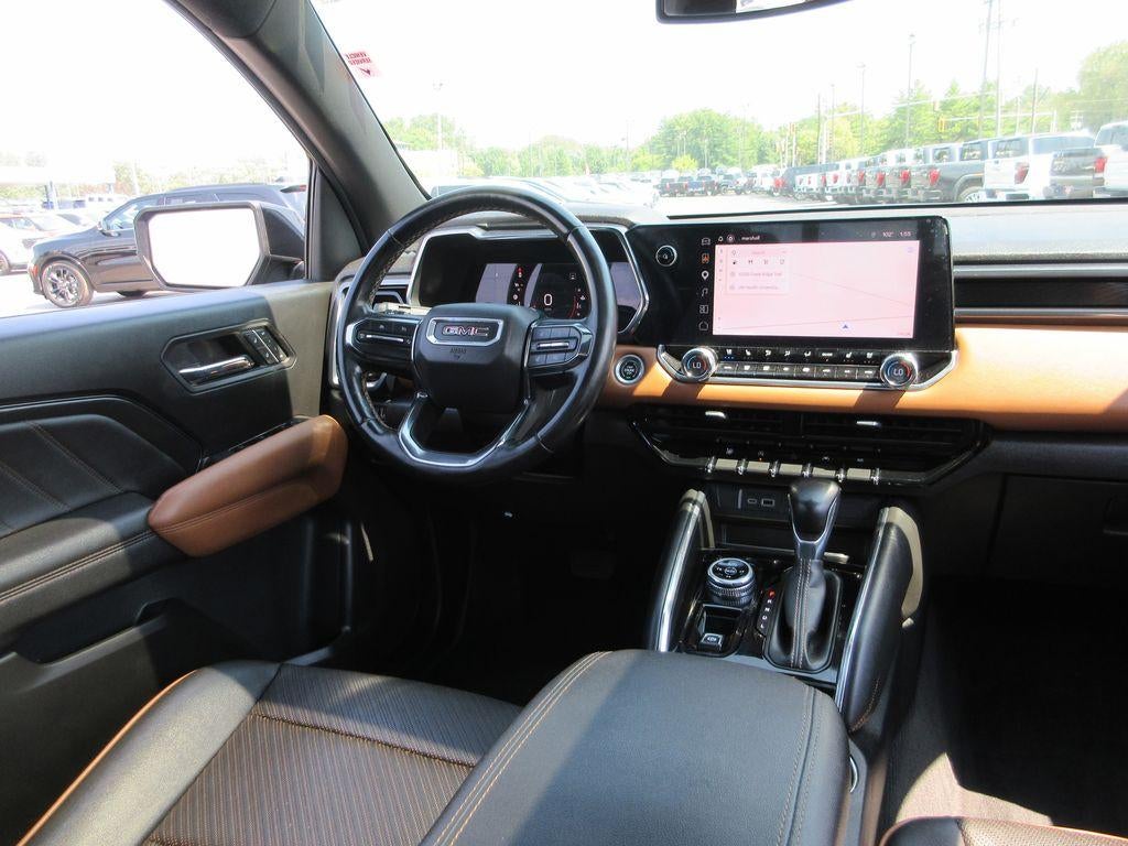 2023 GMC Canyon 4WD AT4