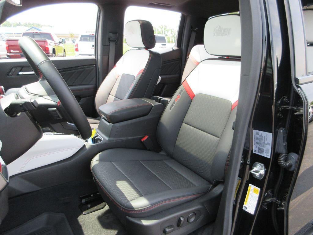 2024 GMC Canyon AT4X