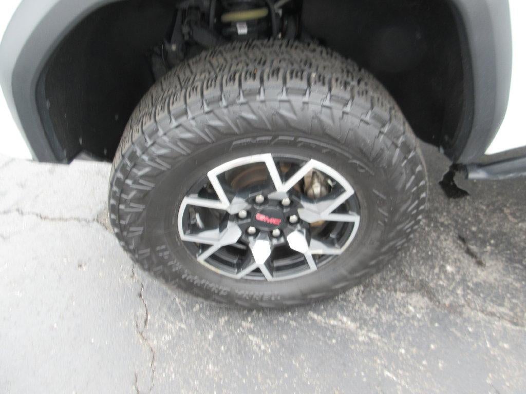 2023 GMC Canyon 4WD AT4X