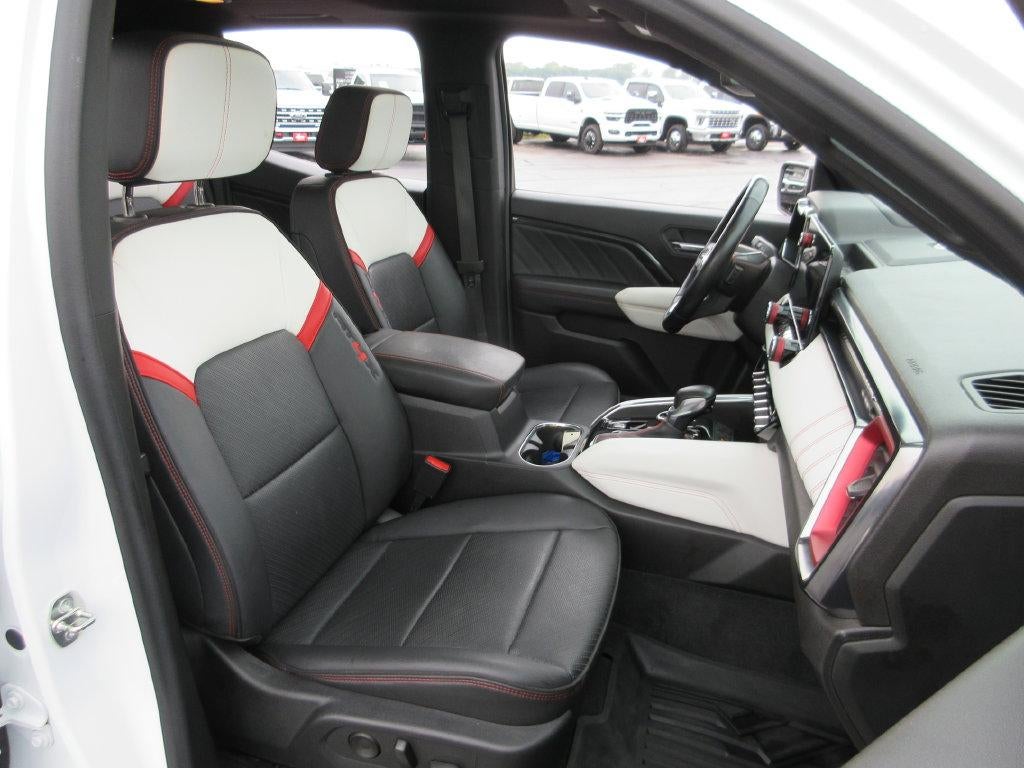 2023 GMC Canyon 4WD AT4X