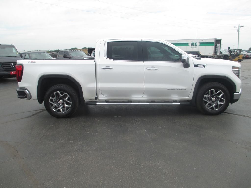 2023 GMC Sierra 1500 SLT