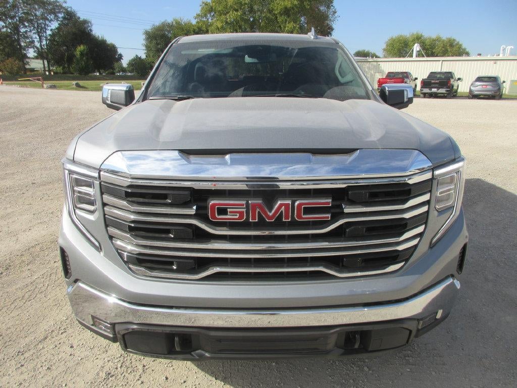 2026 GMC Sierra 1500 SLT - Photo 11