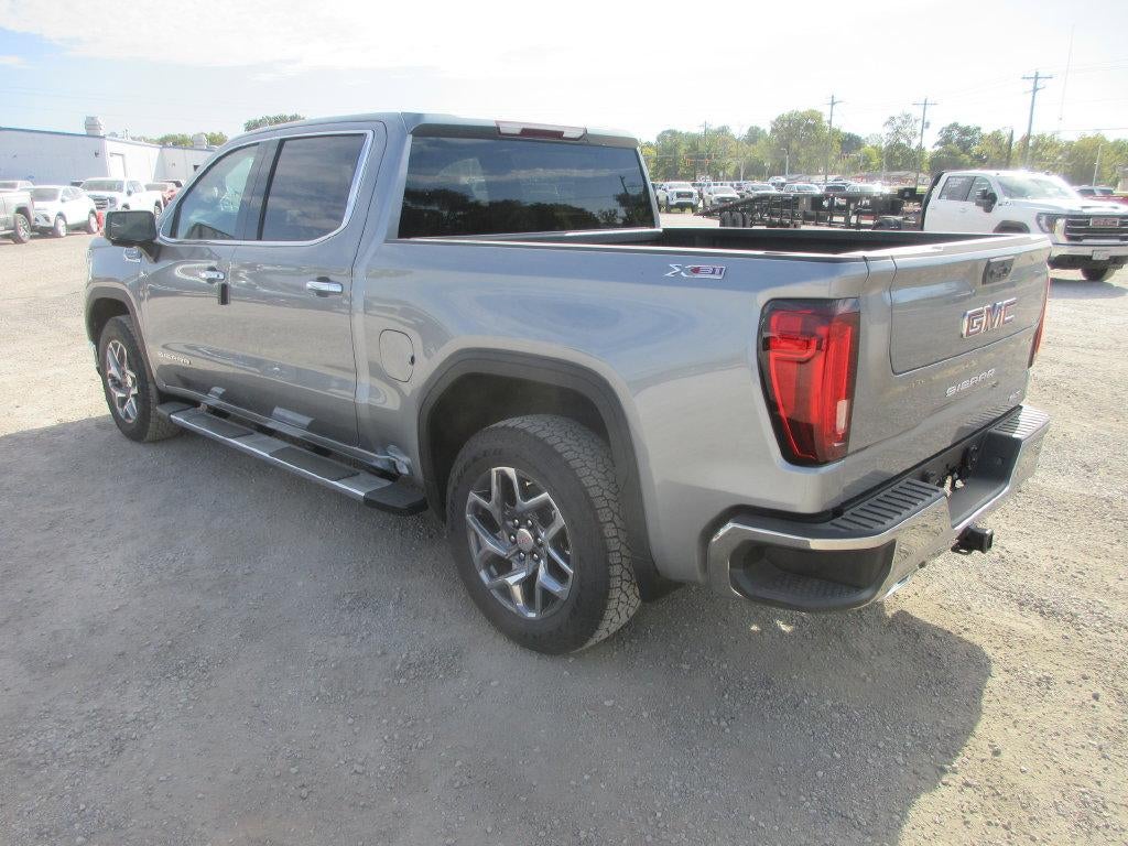 2026 GMC Sierra 1500 SLT - Photo 7