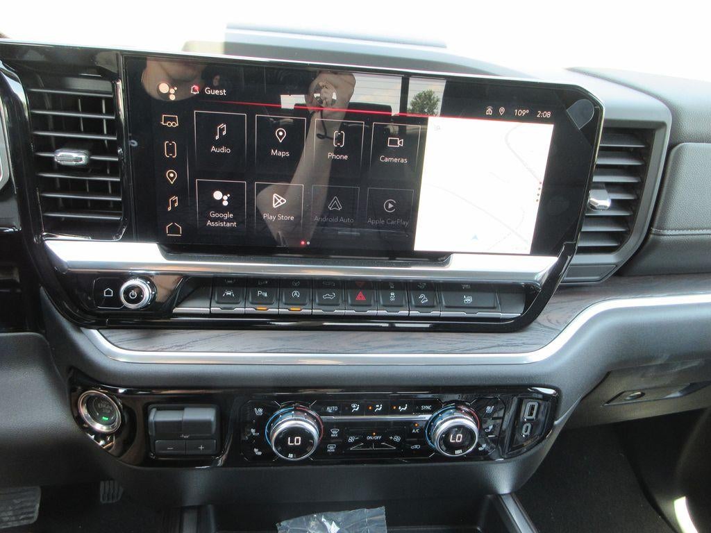 2026 GMC Sierra 1500 SLT - Photo 18