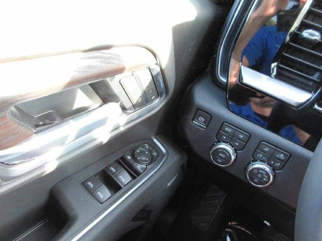 2026 GMC Sierra 1500 SLT - Photo 13
