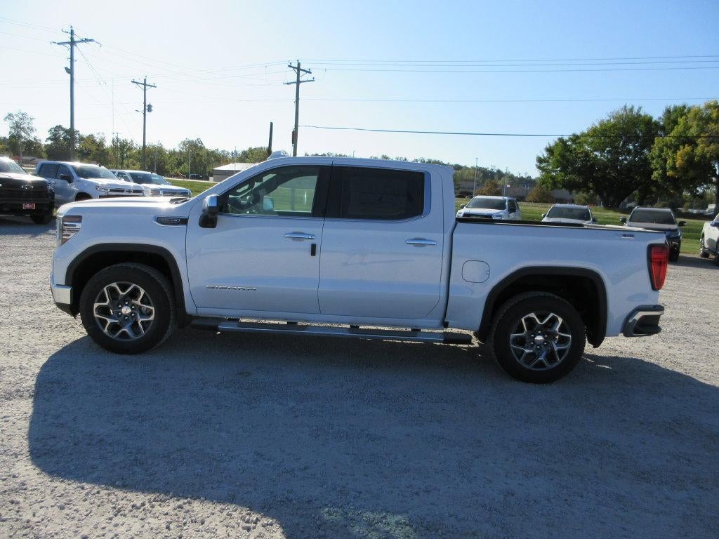 2026 GMC Sierra 1500 SLT - Photo 7