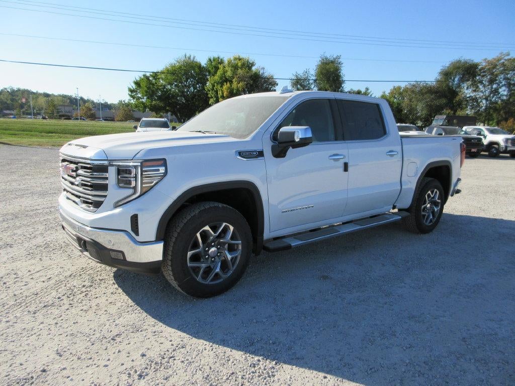 2026 GMC Sierra 1500 SLT - Photo 9