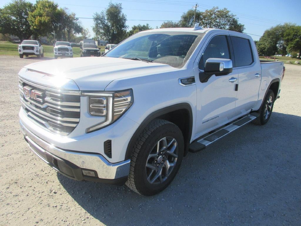 2026 GMC Sierra 1500 SLT - Photo 10