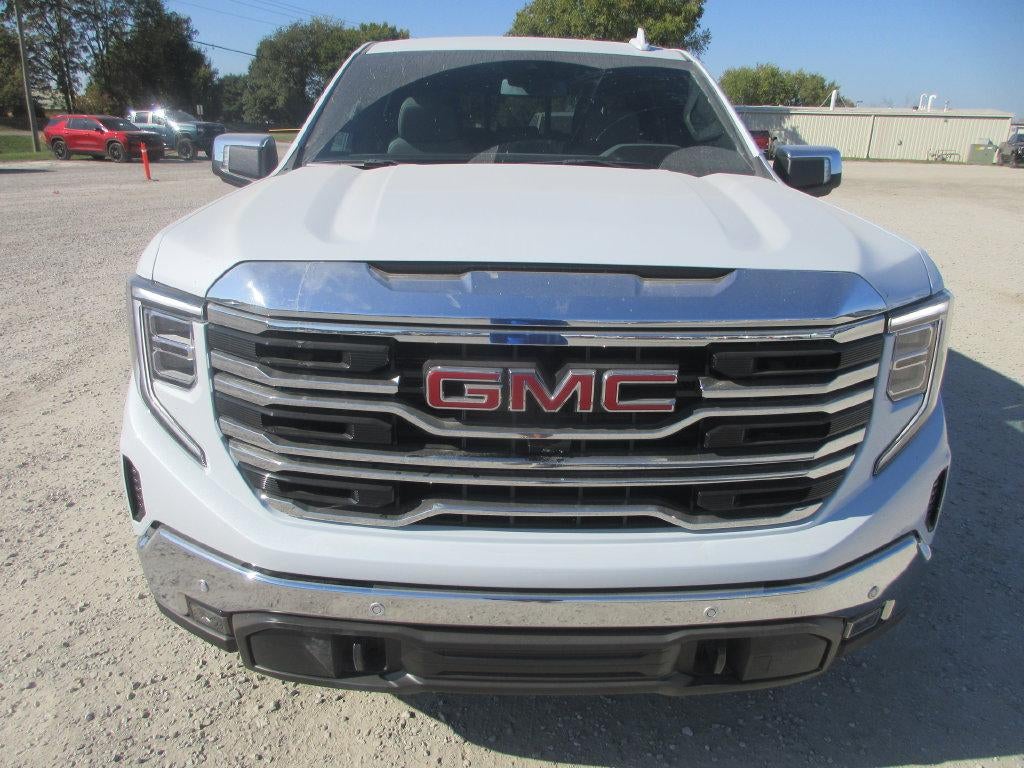 2026 GMC Sierra 1500 SLT - Photo 11