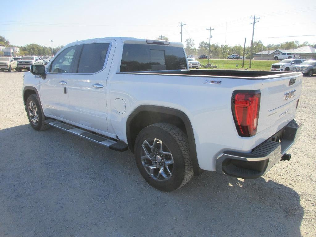 2026 GMC Sierra 1500 SLT - Photo 7